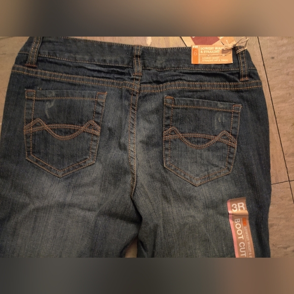 Nwt Mossimo Bootcut Jeans 3R - Picture 9 of 11